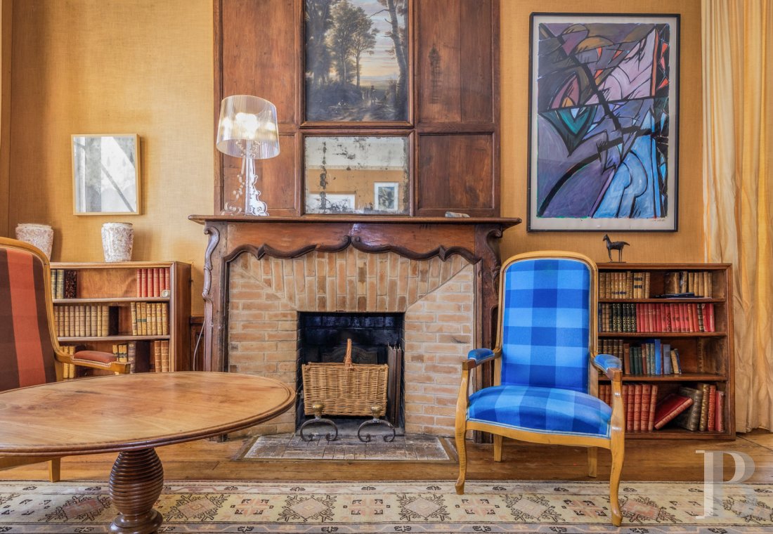 A 19th-century château dominating the surrounding landscape, south of Limoges in Haute-Vienne - photo  n°11